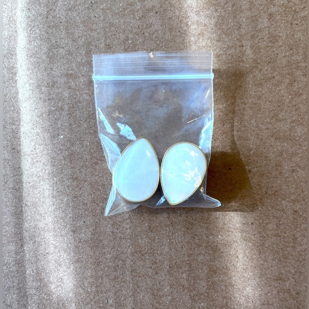 NWOT 14mm Teardrop Plugs for stretched ears